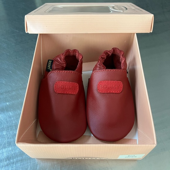 Boumy Leather Baby Booties - Color: Red - Picture 1 of 4
